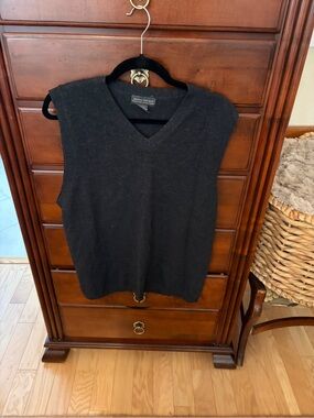 Banana Republic charcoal  Italian Merino Wool Sweater vest size L
